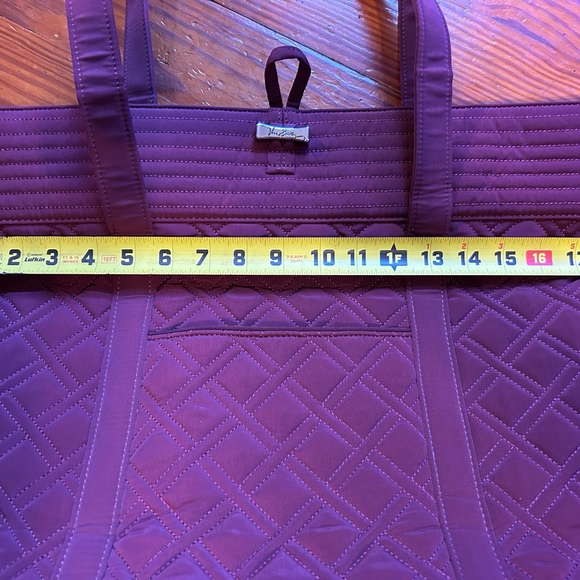 Vera Bradley Large Iconic Vera Tote Microfiber Raisin Retired EUC READ - Picture 12 of 16